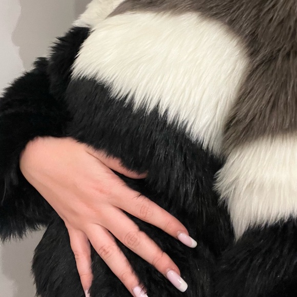 Faux Fur Jacket - Picture 2 of 8